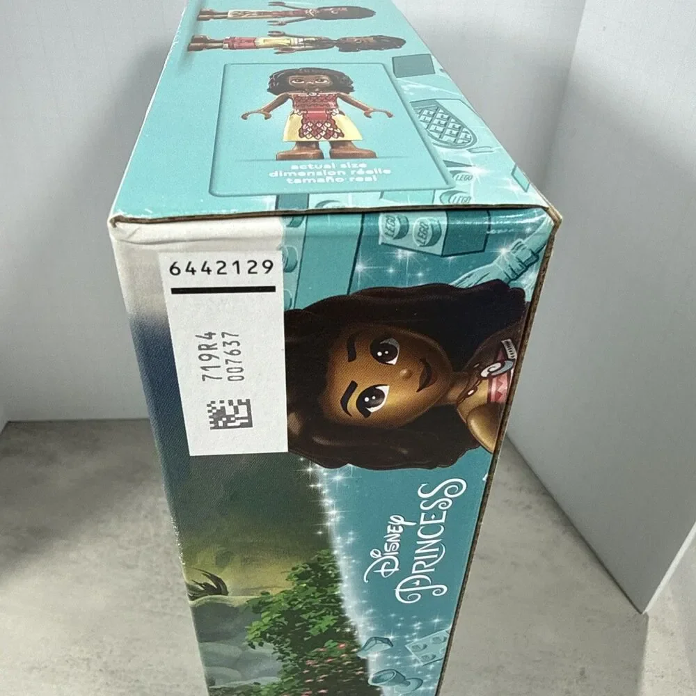 LEGO Disney Princess Moana's Wayfinding Boat Building Toy 43210 NEW SEALED